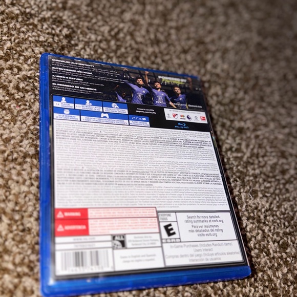 Sony PS4 FIFA 22 Game Case - Blue and Pink - Picture 2 of 3